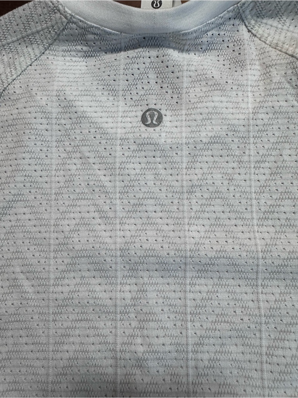 Lululemon swiftly pointelle cropped short sleeve white size 6 - Picture 5 of 6